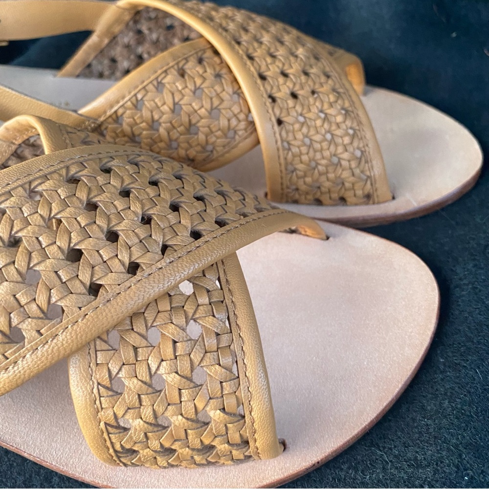 Anthropologie / New Women's Tan Woven Sandals. - Picture 8 of 10